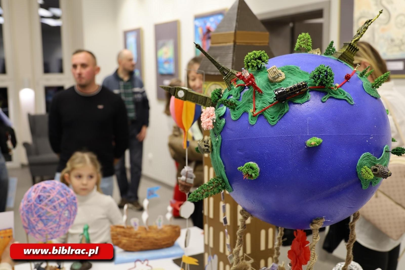 Zdjęcie w galerii na portalu naszraciborz.pl: Ogólnopolski konkurs plastyczny Podróże z Juliuszem Verne'em rozstrzygnięty wiadomości z regionu