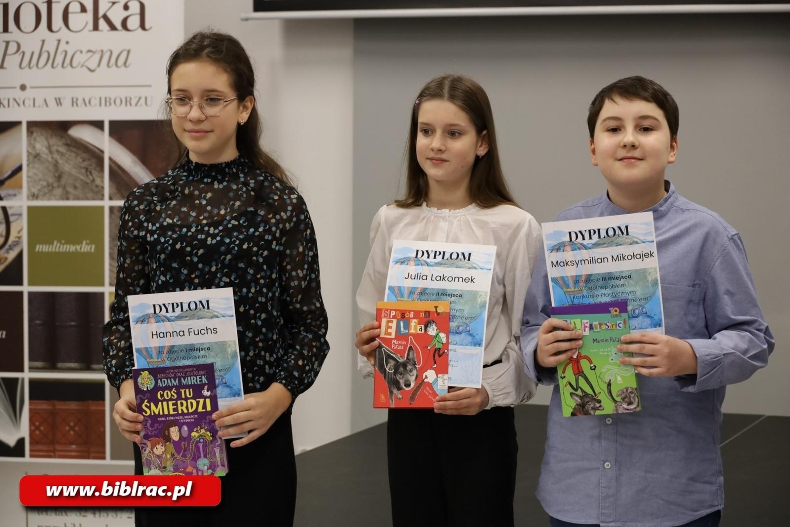 Zdjęcie w galerii na portalu naszraciborz.pl: Ogólnopolski konkurs plastyczny Podróże z Juliuszem Verne'em rozstrzygnięty wiadomości z regionu