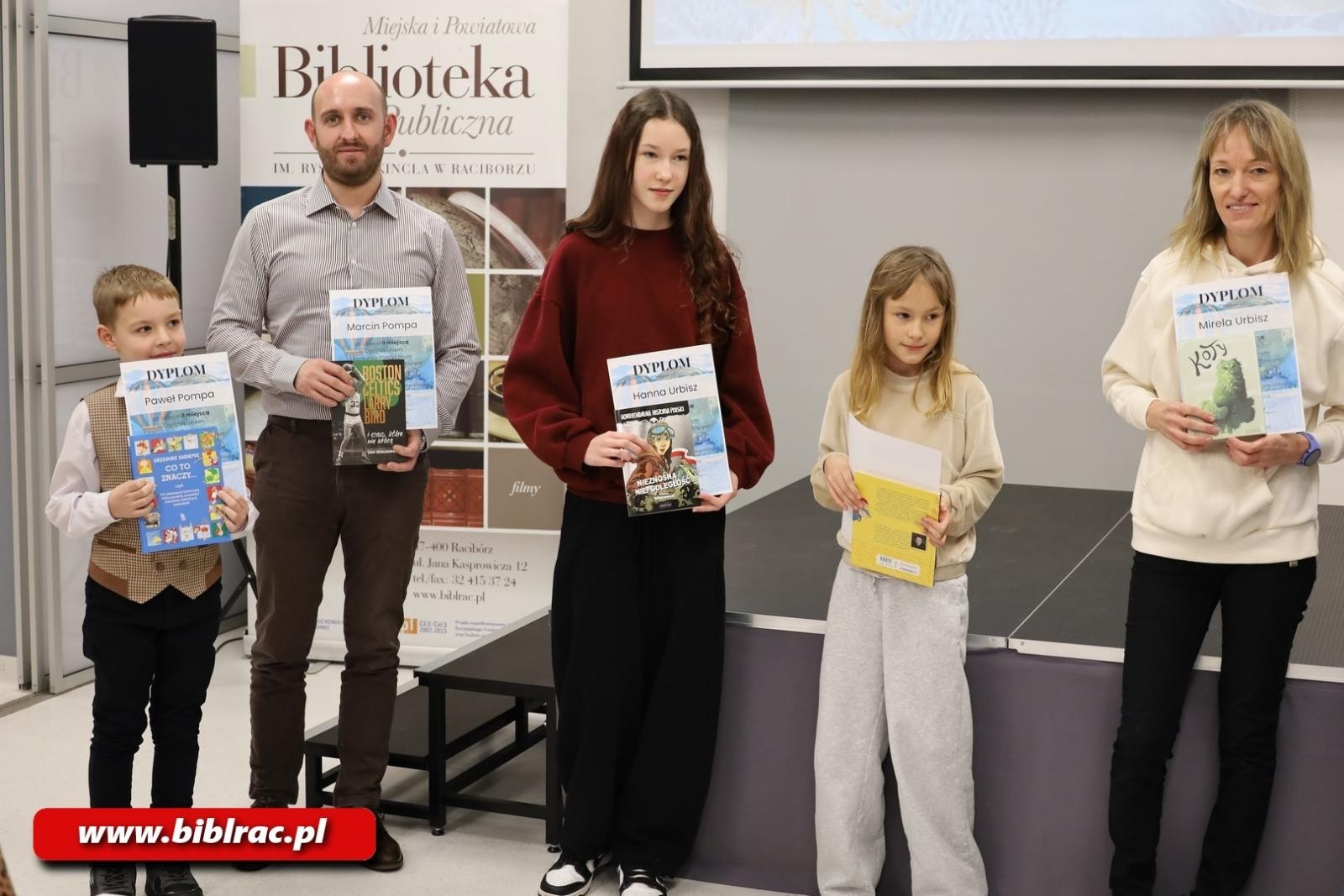 Zdjęcie w galerii na portalu naszraciborz.pl: Ogólnopolski konkurs plastyczny Podróże z Juliuszem Verne'em rozstrzygnięty wiadomości z regionu