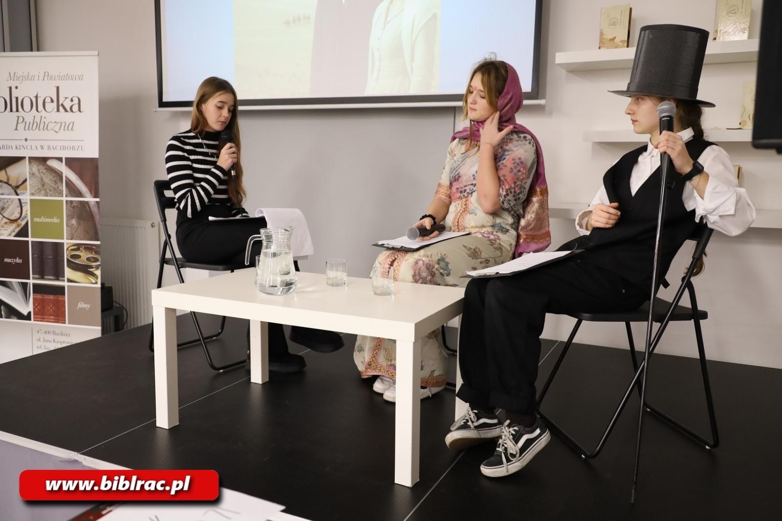 Zdjęcie w galerii na portalu naszraciborz.pl: Ogólnopolski konkurs plastyczny Podróże z Juliuszem Verne'em rozstrzygnięty wiadomości z regionu