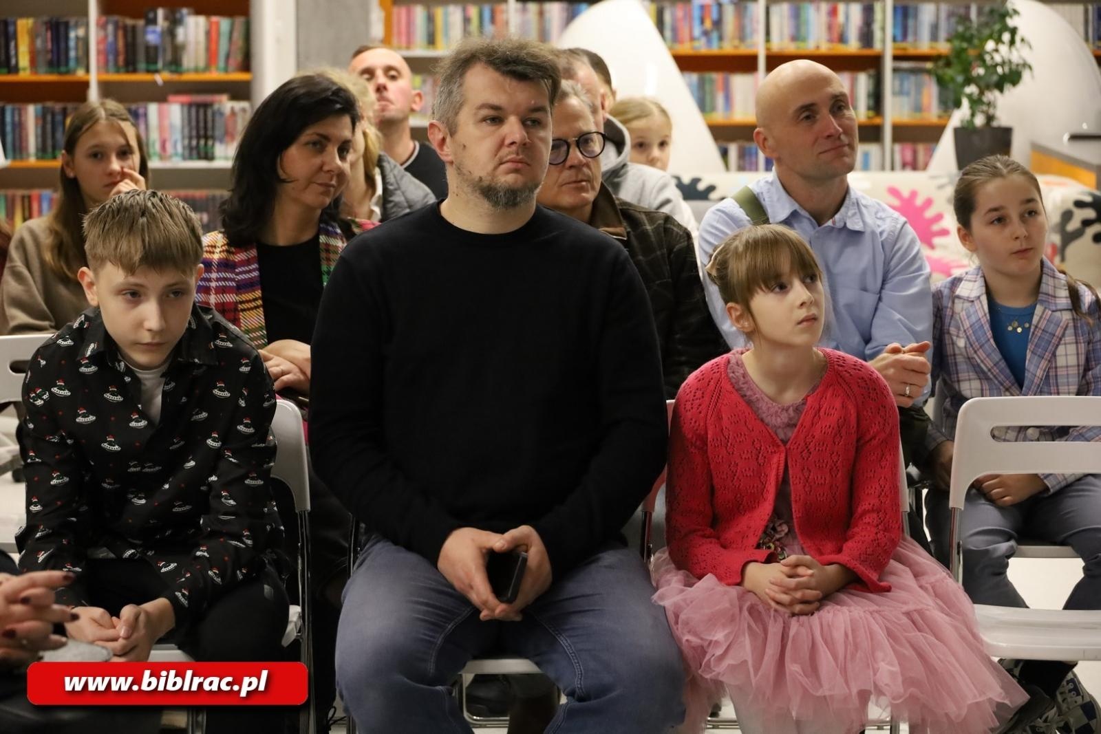 Zdjęcie w galerii na portalu naszraciborz.pl: Ogólnopolski konkurs plastyczny Podróże z Juliuszem Verne'em rozstrzygnięty wiadomości z regionu