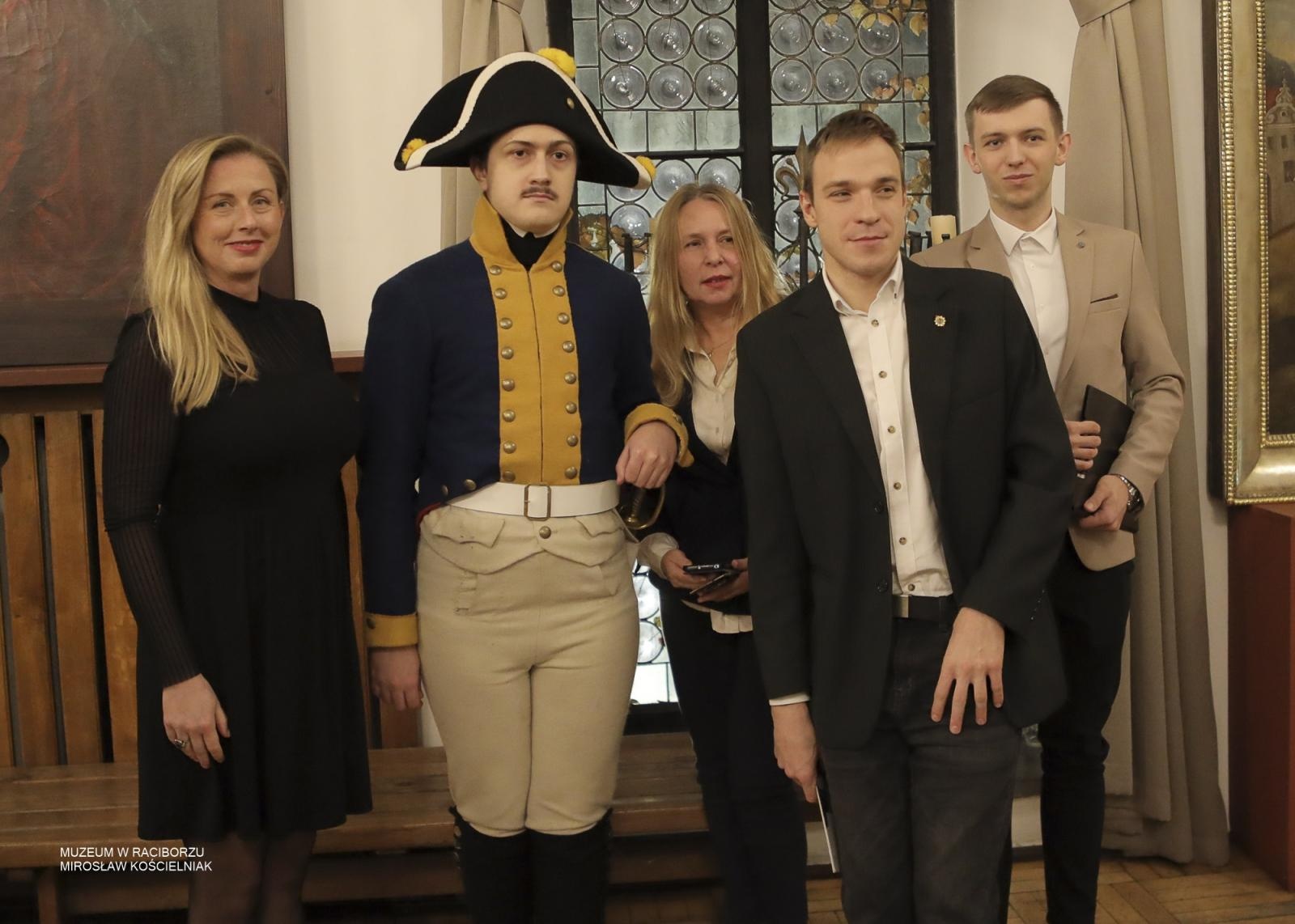 Zdjęcie w galerii na portalu naszraciborz.pl: Spotkanie o wojnach napoleońskich w Raciborzu. Historyczna opowieść o wydarzeniach na Śląsku wiadomości z regionu