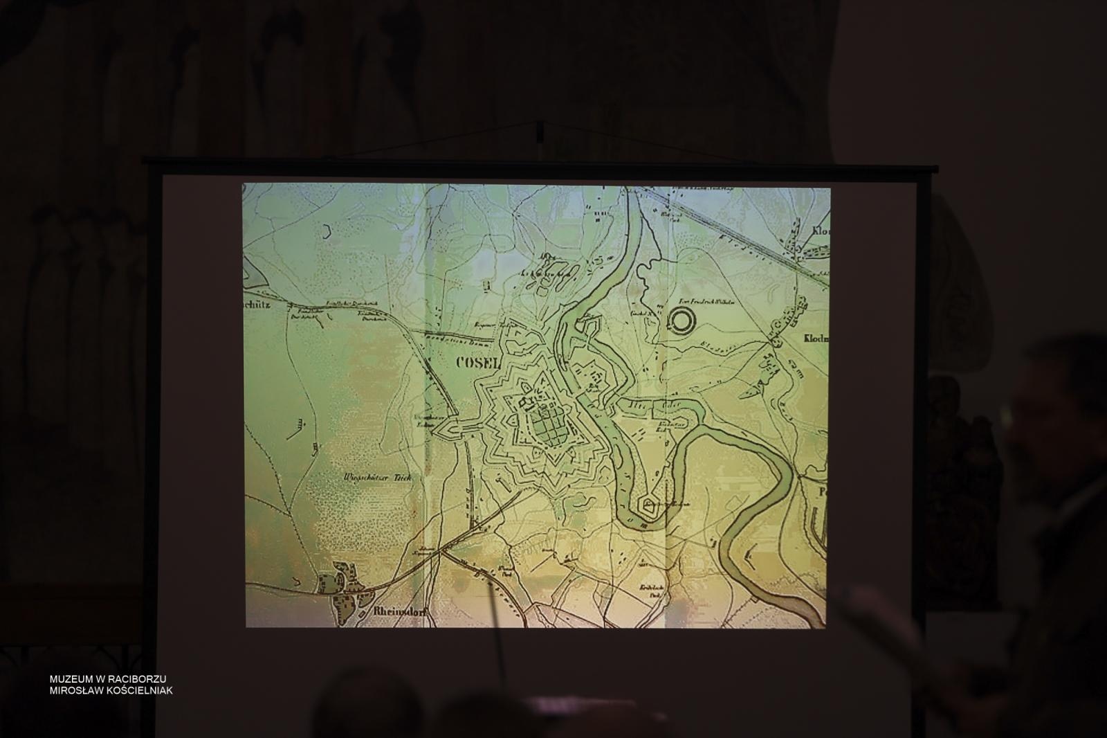 Zdjęcie w galerii na portalu naszraciborz.pl: Spotkanie o wojnach napoleońskich w Raciborzu. Historyczna opowieść o wydarzeniach na Śląsku wiadomości z regionu