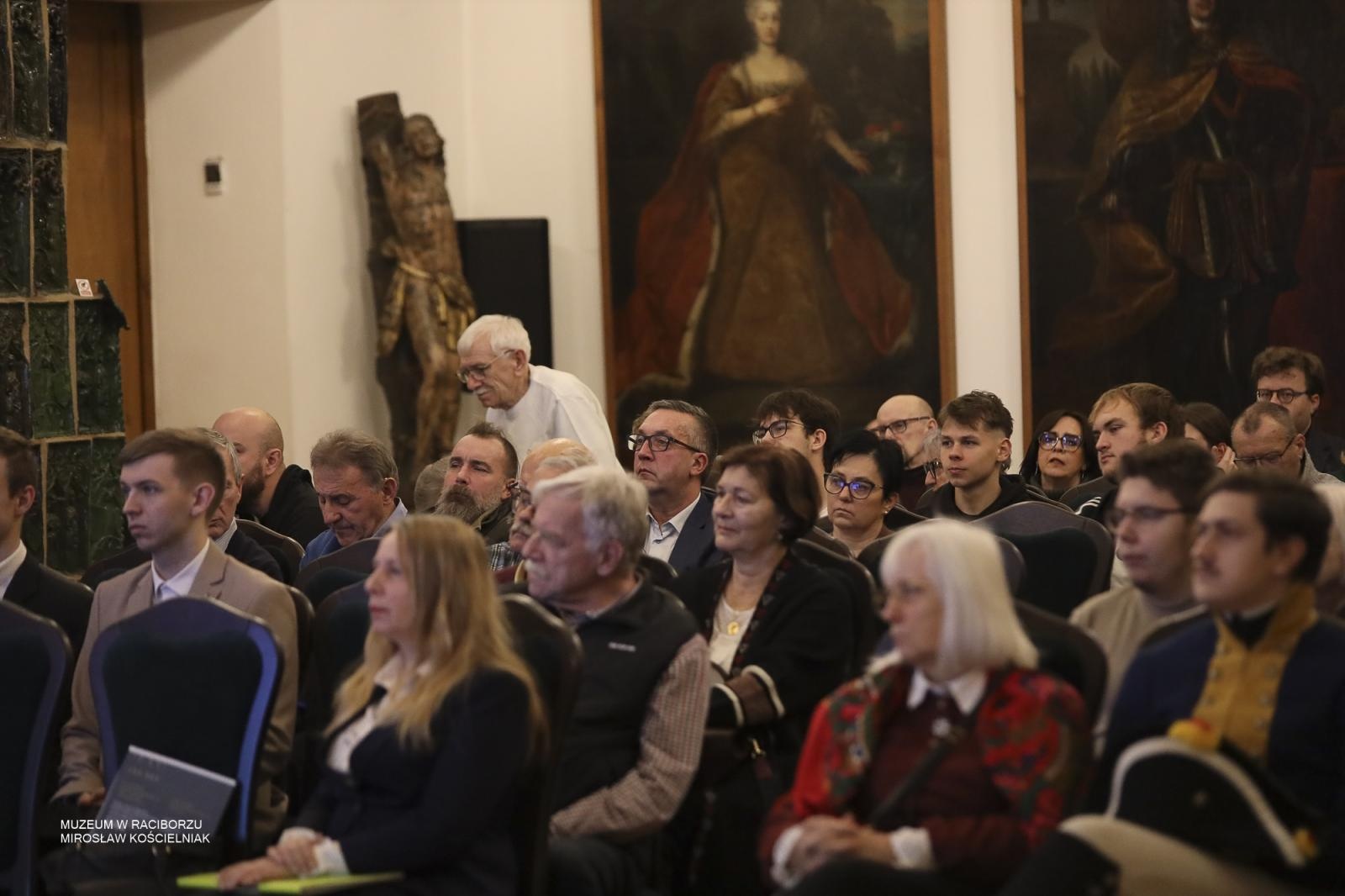 Zdjęcie w galerii na portalu naszraciborz.pl: Spotkanie o wojnach napoleońskich w Raciborzu. Historyczna opowieść o wydarzeniach na Śląsku wiadomości z regionu