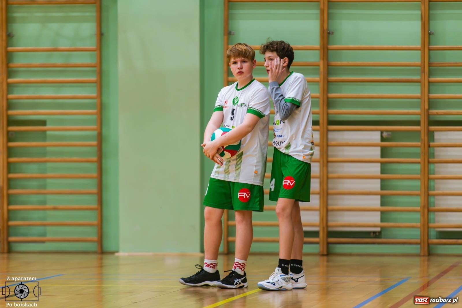 Zdjęcie w galerii na portalu naszraciborz.pl: Siatkarski dreszczowiec w Raciborzu. Pierwsza faza sezonu zakończona awansem do najlepszej ósemki [FOTO i WIDEO] wiadomości z regionu