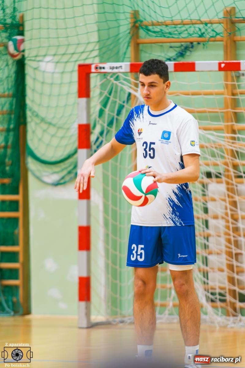 Zdjęcie w galerii na portalu naszraciborz.pl: Siatkarski dreszczowiec w Raciborzu. Pierwsza faza sezonu zakończona awansem do najlepszej ósemki [FOTO i WIDEO] wiadomości z regionu
