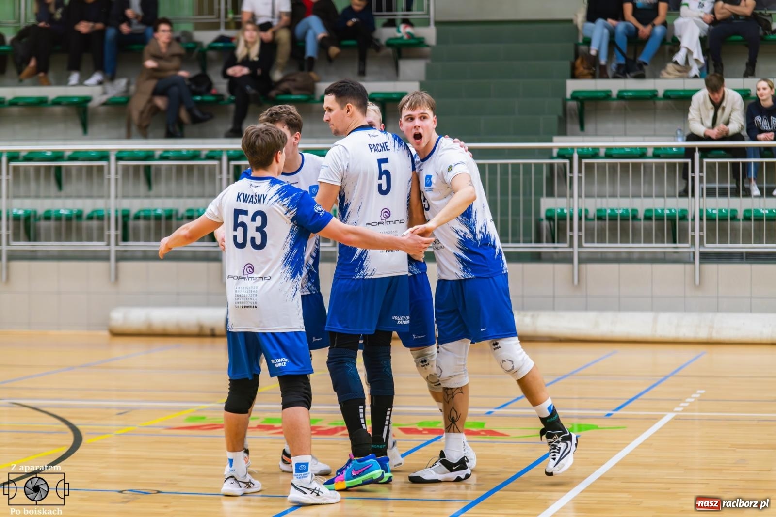 Zdjęcie w galerii na portalu naszraciborz.pl: Siatkarski dreszczowiec w Raciborzu. Pierwsza faza sezonu zakończona awansem do najlepszej ósemki [FOTO i WIDEO] wiadomości z regionu