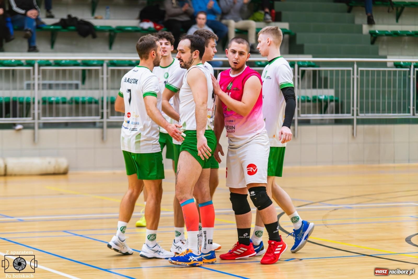 Zdjęcie w galerii na portalu naszraciborz.pl: Siatkarski dreszczowiec w Raciborzu. Pierwsza faza sezonu zakończona awansem do najlepszej ósemki [FOTO i WIDEO] wiadomości z regionu