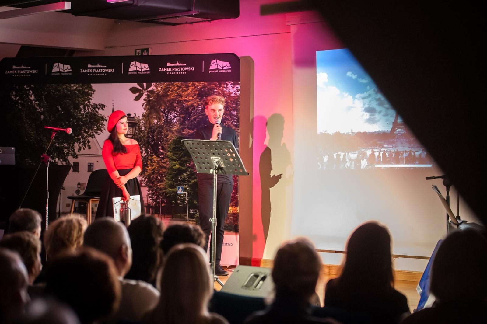 Zdjęcie w galerii na portalu naszraciborz.pl: Wieczór francuski na Zamku Piastowskim. Przed nami muzyczna podróż do Hiszpanii [FOTO i WIDEO] wiadomości z regionu