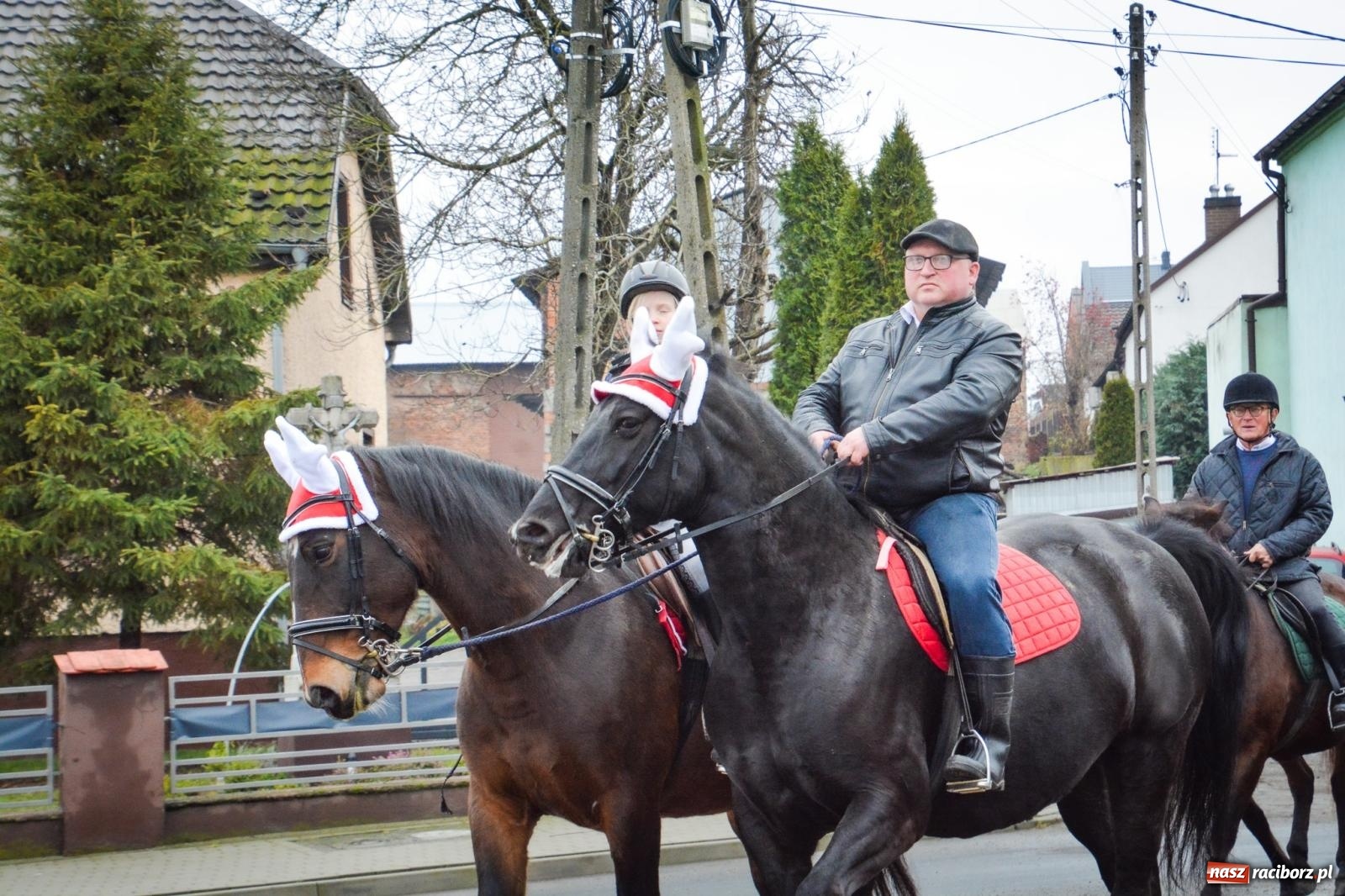 Zdjęcie w galerii na portalu naszraciborz.pl: Procesja konna do Mikołaszka – żywa tradycja Krzanowic [FOTO i WIDEO] wiadomości z regionu