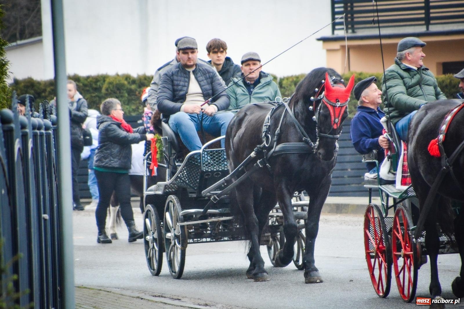 Zdjęcie w galerii na portalu naszraciborz.pl: Procesja konna do Mikołaszka – żywa tradycja Krzanowic [FOTO i WIDEO] wiadomości z regionu