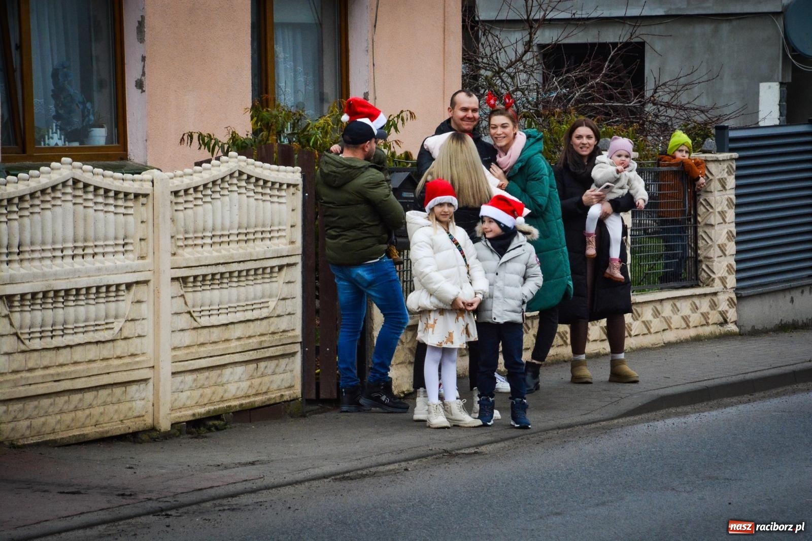 Zdjęcie w galerii na portalu naszraciborz.pl: Procesja konna do Mikołaszka – żywa tradycja Krzanowic [FOTO i WIDEO] wiadomości z regionu