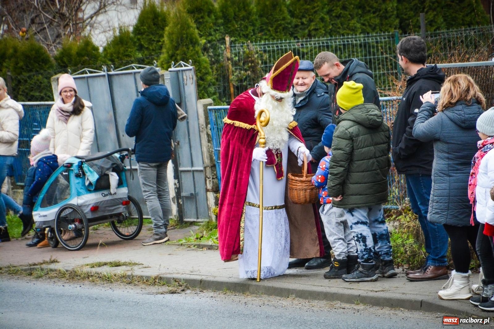 Zdjęcie w galerii na portalu naszraciborz.pl: Procesja konna do Mikołaszka – żywa tradycja Krzanowic [FOTO i WIDEO] wiadomości z regionu