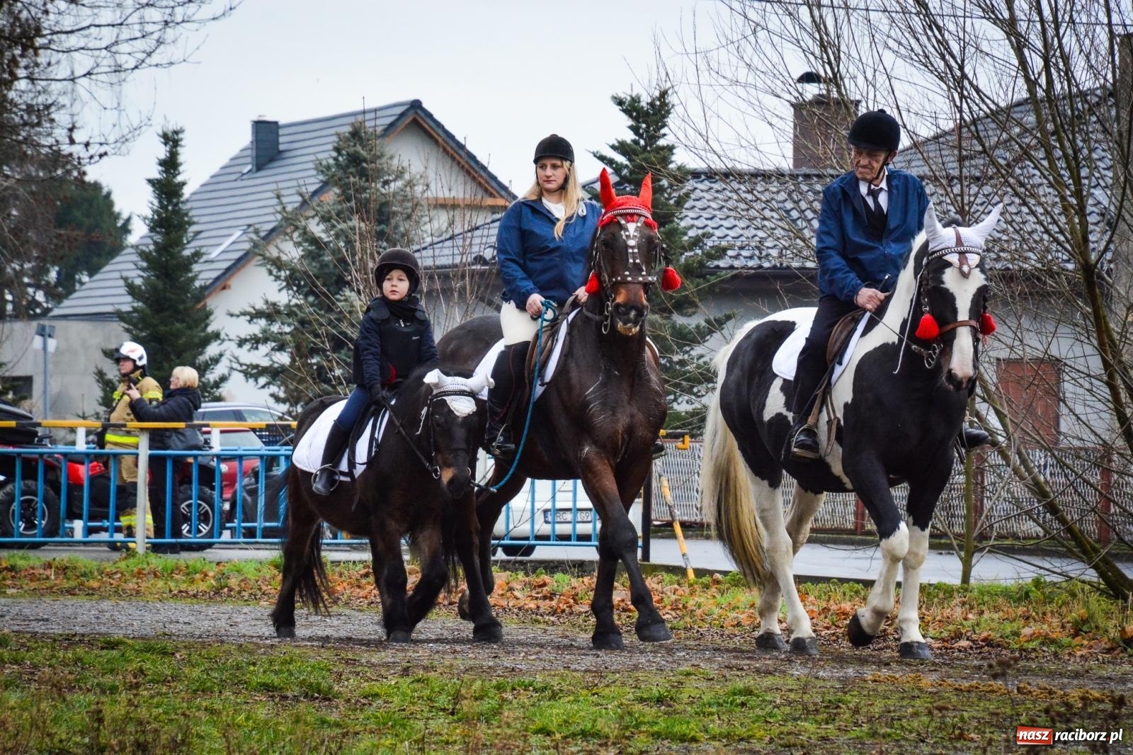Zdjęcie w galerii na portalu naszraciborz.pl: Procesja konna do Mikołaszka – żywa tradycja Krzanowic [FOTO i WIDEO] wiadomości z regionu