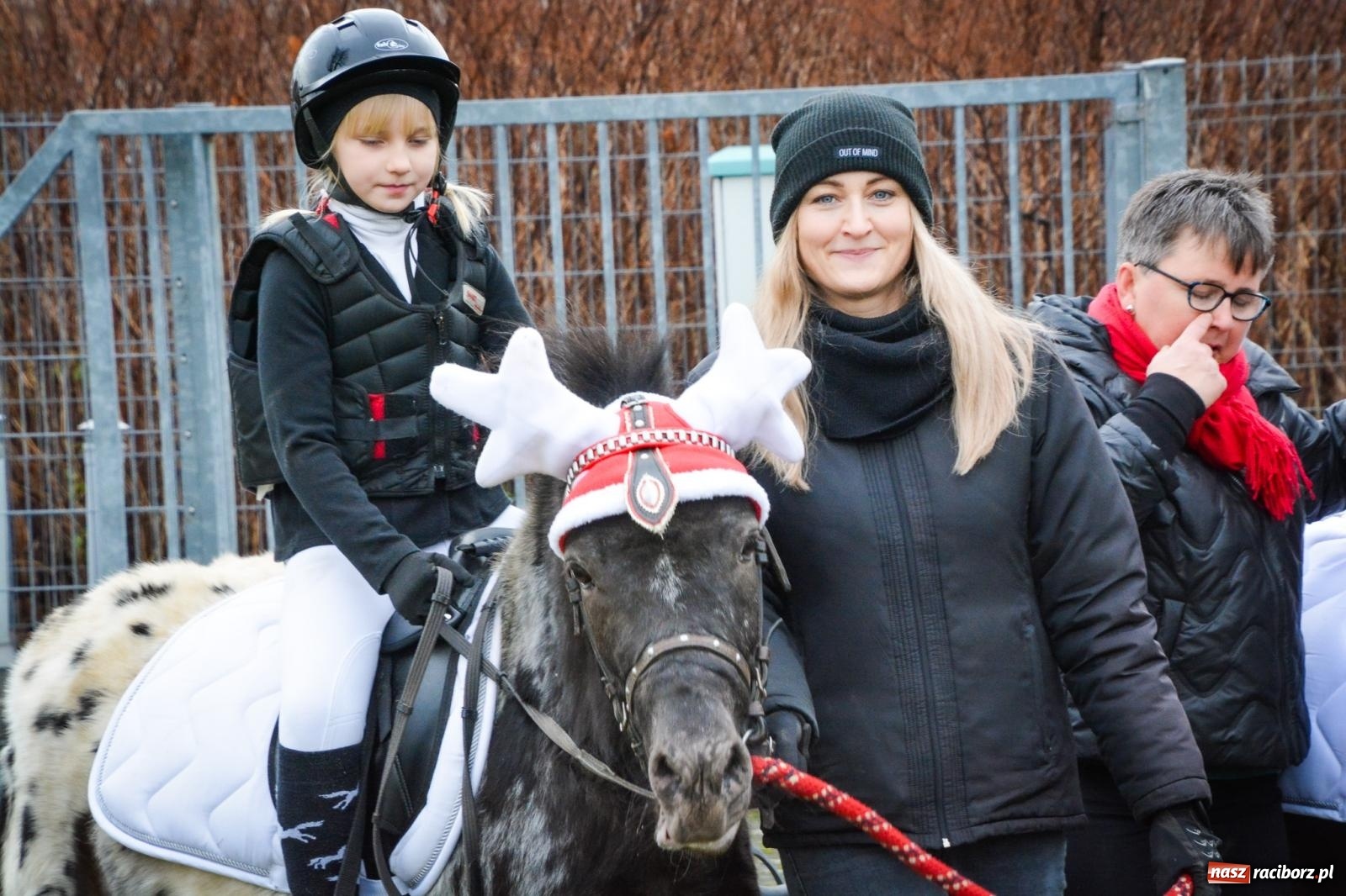 Zdjęcie w galerii na portalu naszraciborz.pl: Procesja konna do Mikołaszka – żywa tradycja Krzanowic [FOTO i WIDEO] wiadomości z regionu