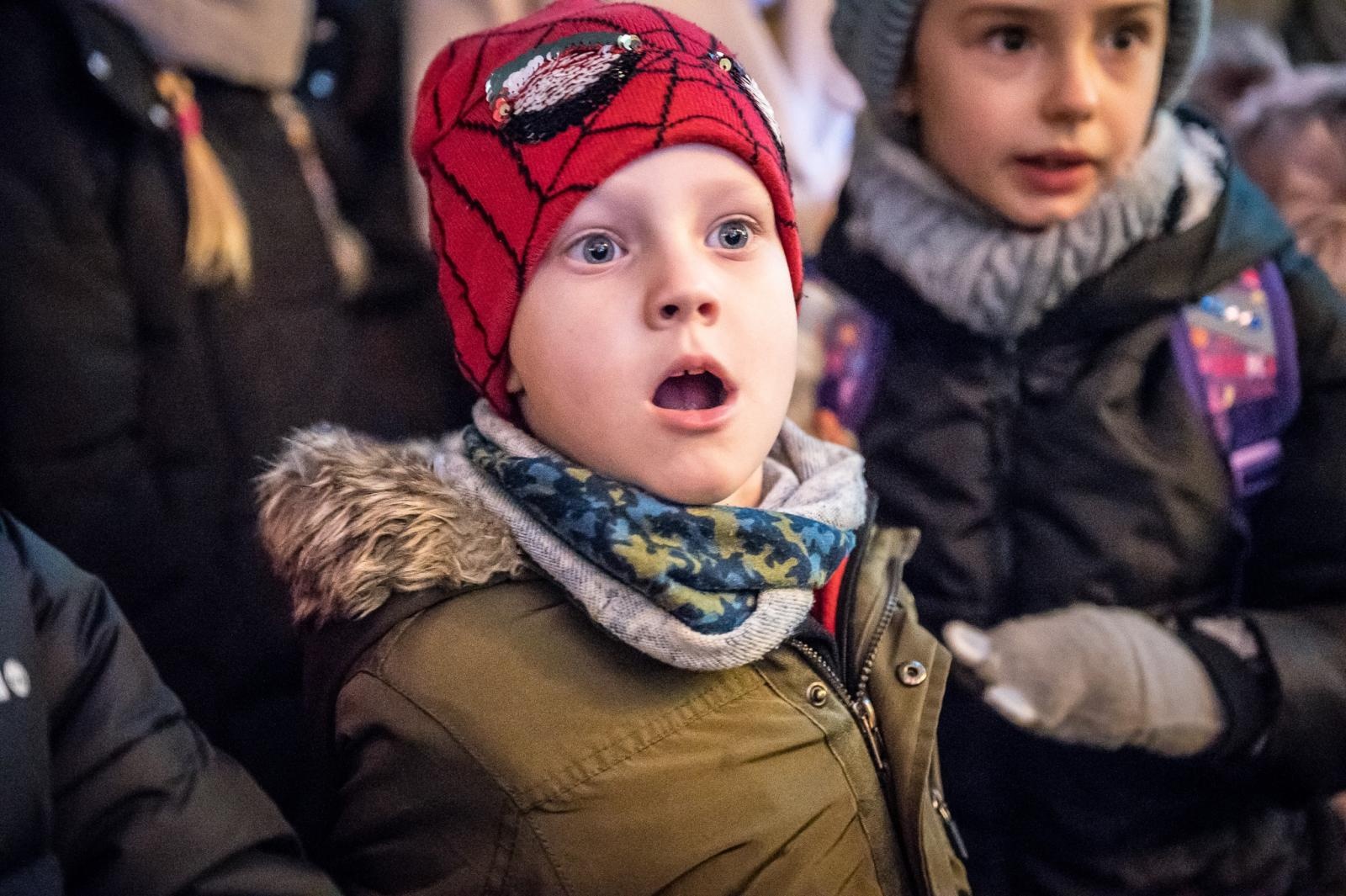 Zdjęcie w galerii na portalu naszraciborz.pl: Zamkowa parada świętego Mikołaja przyciągnęła tłumy. W niedzielę wystąpi TOBY [FOTO i WIDEO] wiadomości z regionu