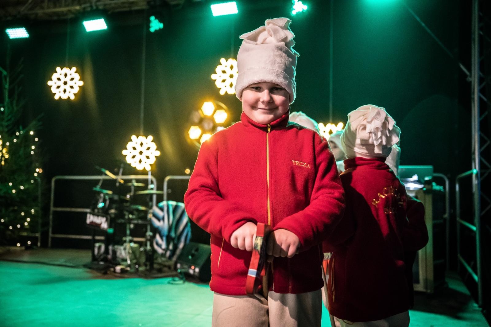 Zdjęcie w galerii na portalu naszraciborz.pl: Zamkowa parada świętego Mikołaja przyciągnęła tłumy. W niedzielę wystąpi TOBY [FOTO i WIDEO] wiadomości z regionu