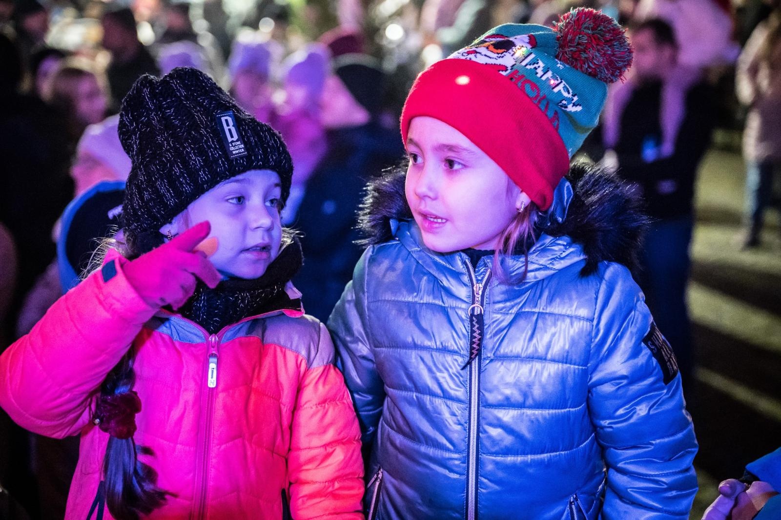 Zdjęcie w galerii na portalu naszraciborz.pl: Zamkowa parada świętego Mikołaja przyciągnęła tłumy. W niedzielę wystąpi TOBY [FOTO i WIDEO] wiadomości z regionu