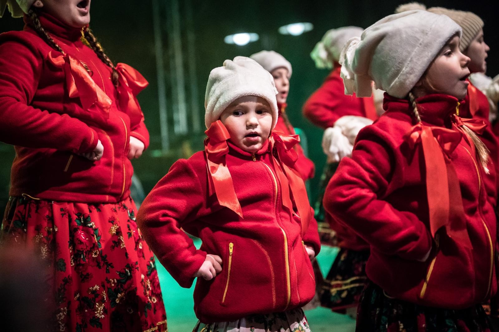 Zdjęcie w galerii na portalu naszraciborz.pl: Zamkowa parada świętego Mikołaja przyciągnęła tłumy. W niedzielę wystąpi TOBY [FOTO i WIDEO] wiadomości z regionu
