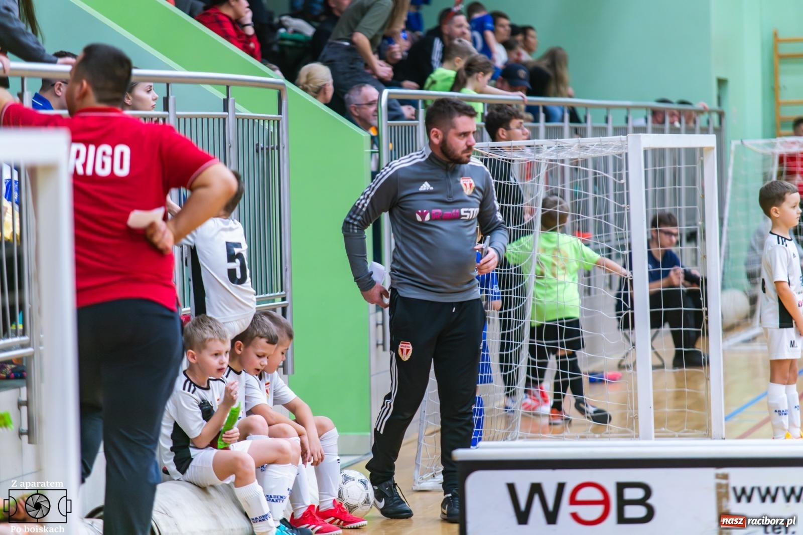 Zdjęcie w galerii na portalu naszraciborz.pl: Mikołajkowe zmagania najmłodszych. Turniej pełen emocji i sportowej radości [FOTO] wiadomości z regionu