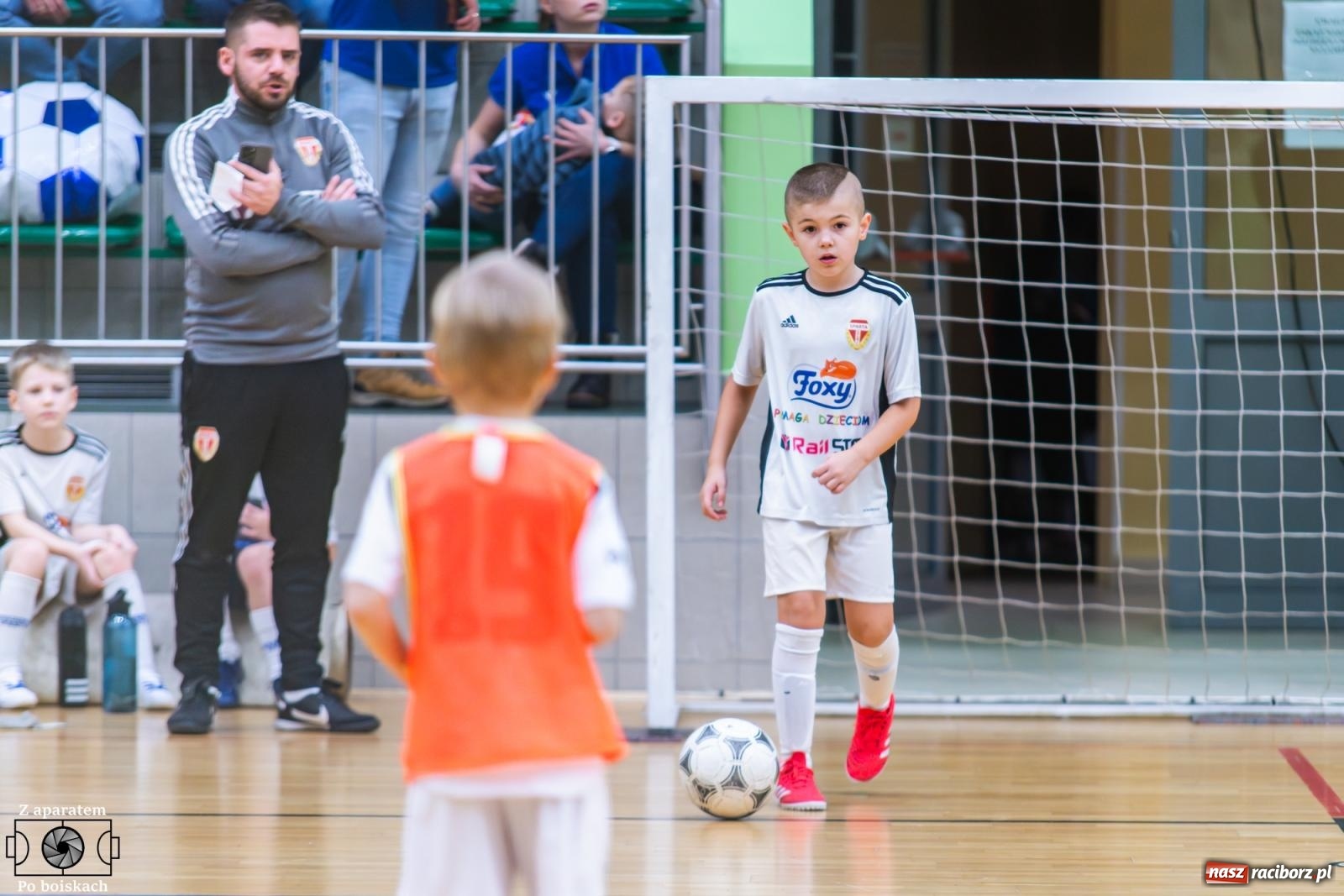Zdjęcie w galerii na portalu naszraciborz.pl: Mikołajkowe zmagania najmłodszych. Turniej pełen emocji i sportowej radości [FOTO] wiadomości z regionu