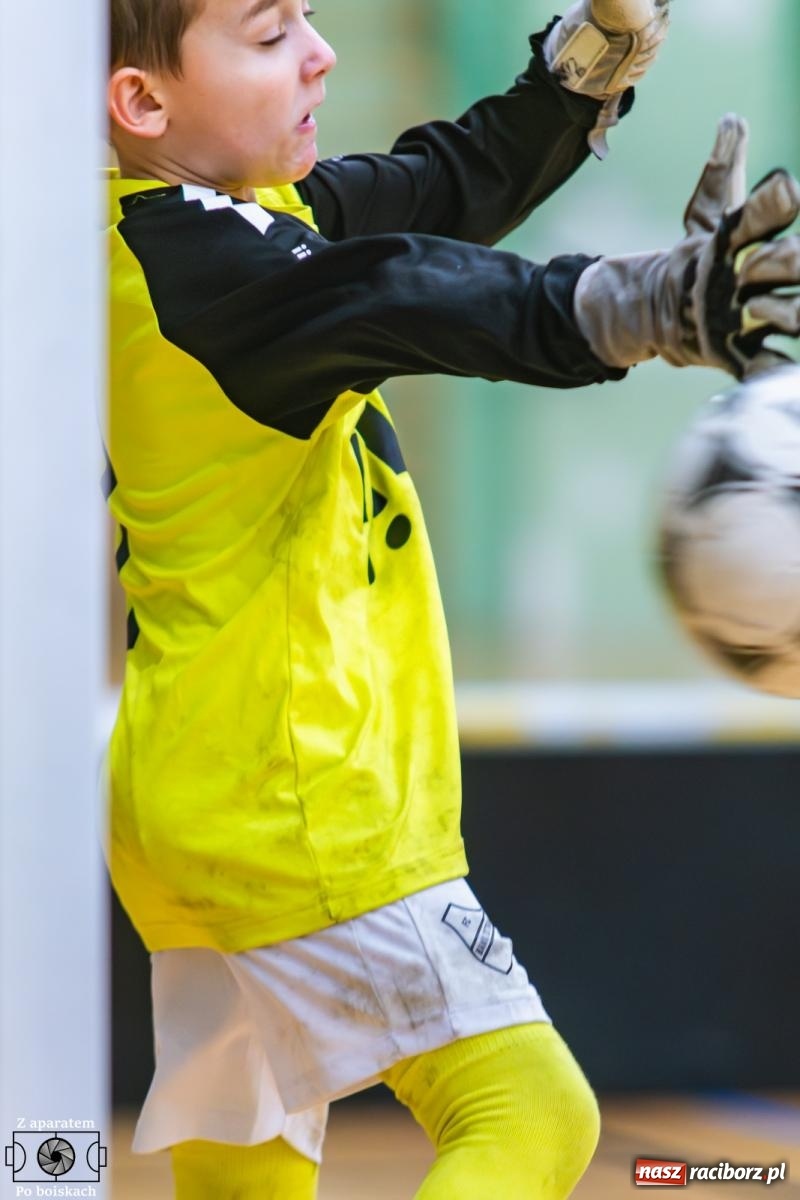 Zdjęcie w galerii na portalu naszraciborz.pl: Mikołajkowe zmagania najmłodszych. Turniej pełen emocji i sportowej radości [FOTO] wiadomości z regionu