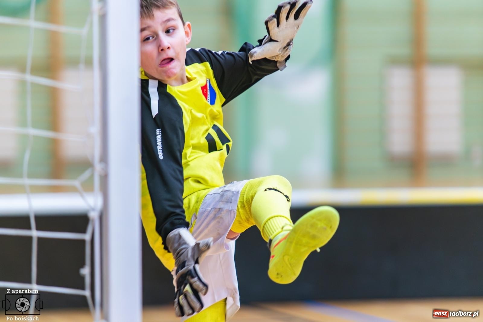 Zdjęcie w galerii na portalu naszraciborz.pl: Mikołajkowe zmagania najmłodszych. Turniej pełen emocji i sportowej radości [FOTO] wiadomości z regionu