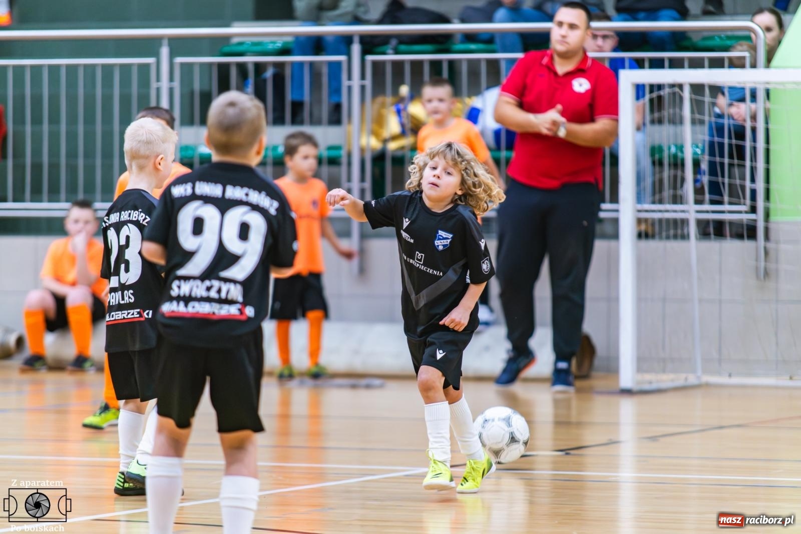 Zdjęcie w galerii na portalu naszraciborz.pl: Mikołajkowe zmagania najmłodszych. Turniej pełen emocji i sportowej radości [FOTO] wiadomości z regionu