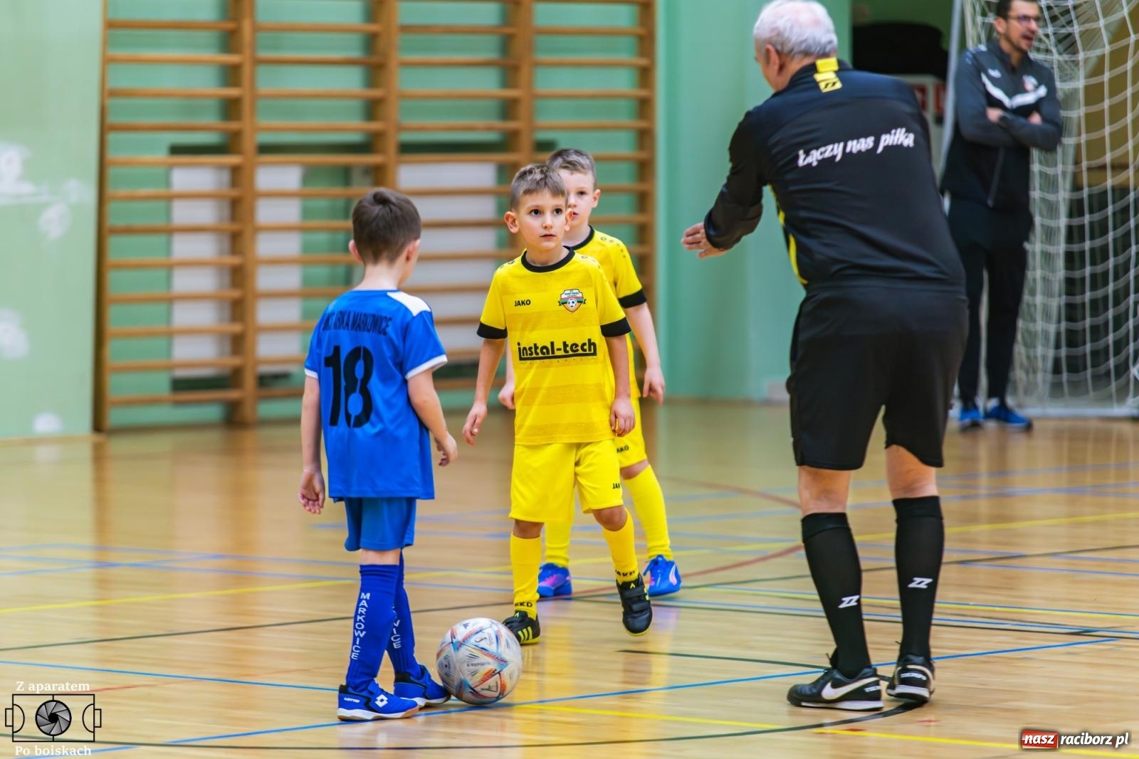 Zdjęcie w galerii na portalu naszraciborz.pl: Mikołajkowe zmagania najmłodszych. Turniej pełen emocji i sportowej radości [FOTO] wiadomości z regionu