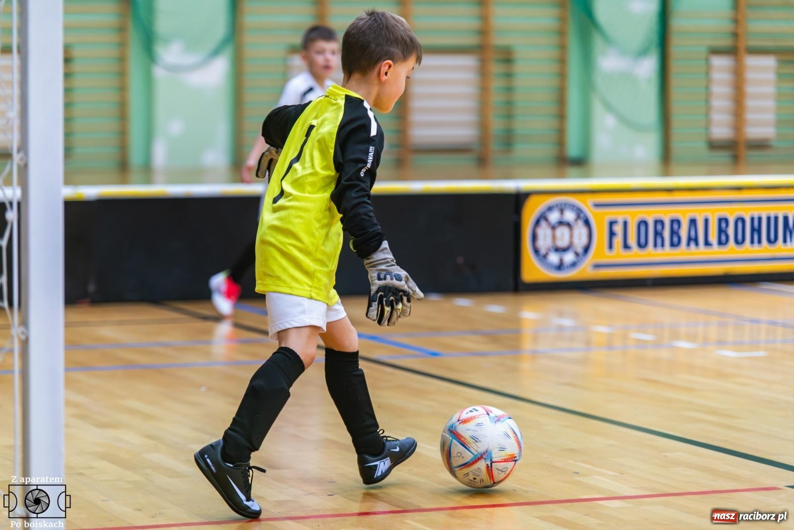 Zdjęcie w galerii na portalu naszraciborz.pl: Mikołajkowe zmagania najmłodszych. Turniej pełen emocji i sportowej radości [FOTO] wiadomości z regionu