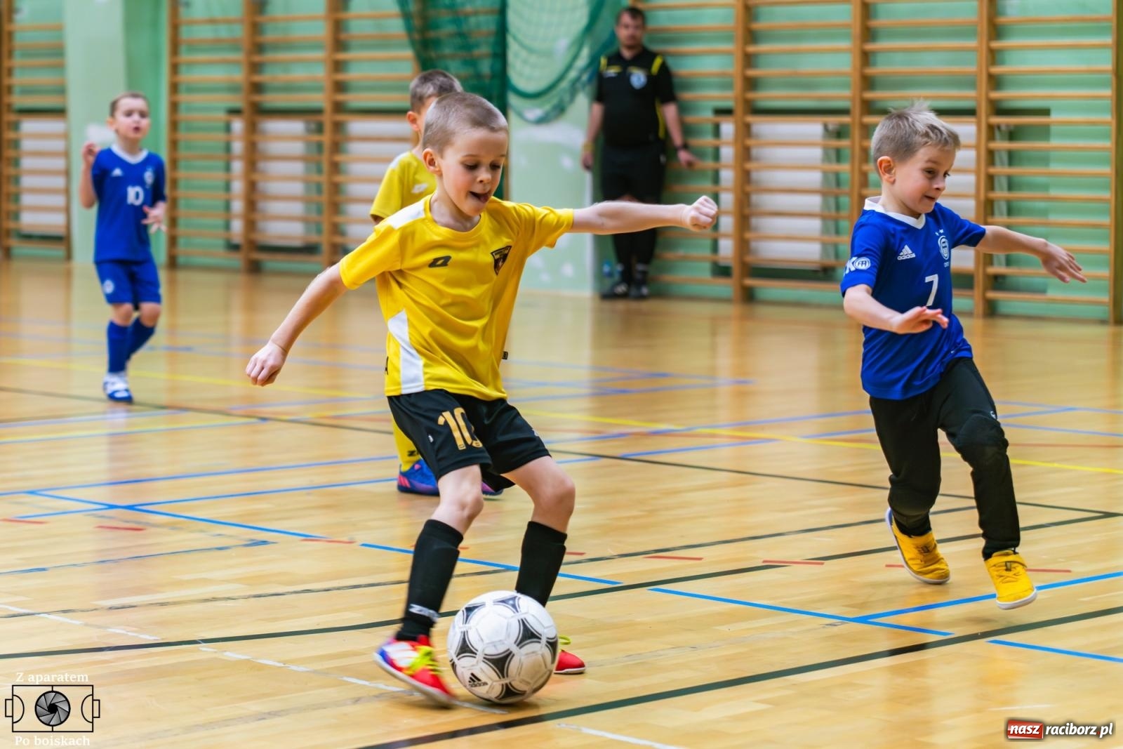 Zdjęcie w galerii na portalu naszraciborz.pl: Mikołajkowe zmagania najmłodszych. Turniej pełen emocji i sportowej radości [FOTO] wiadomości z regionu