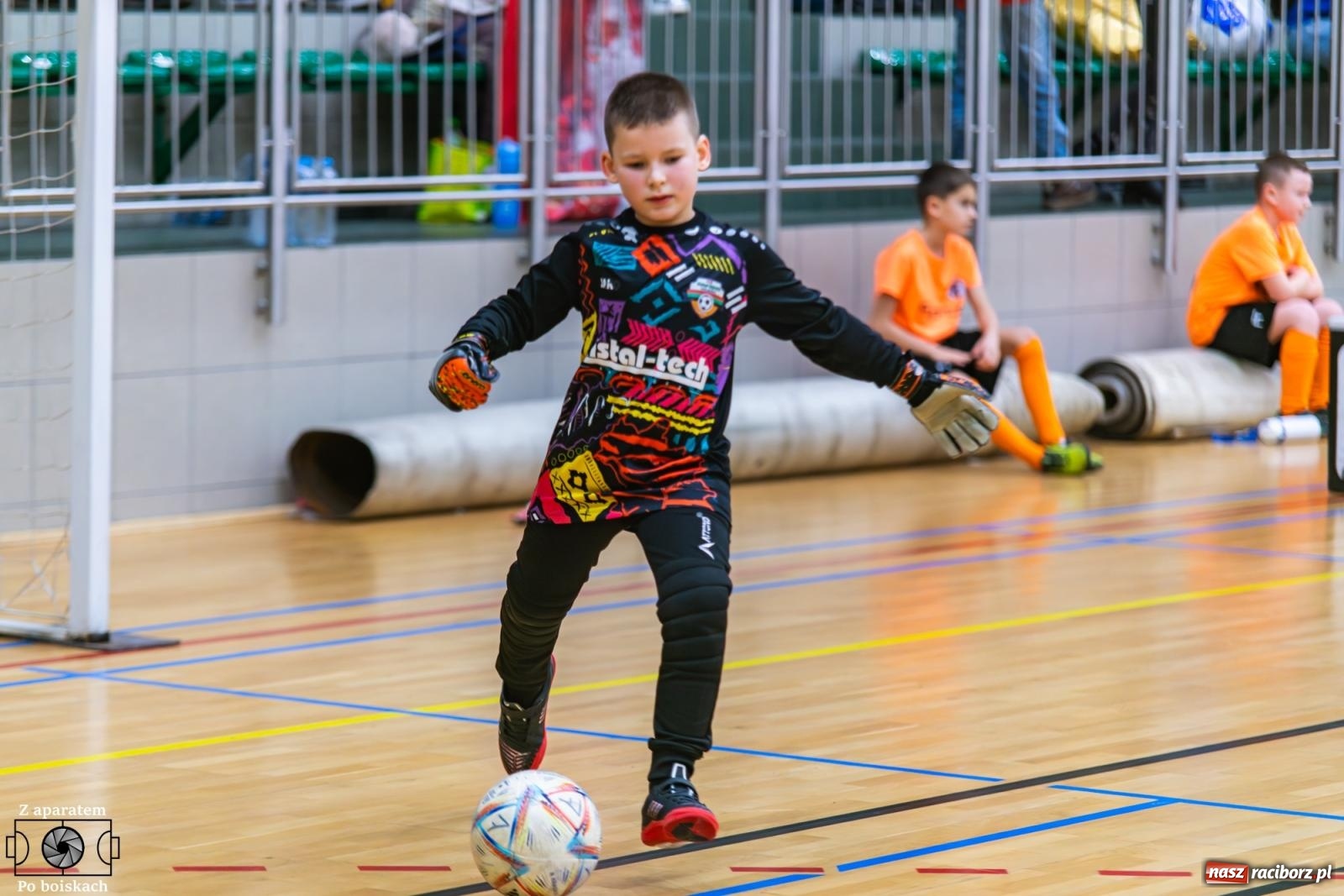 Zdjęcie w galerii na portalu naszraciborz.pl: Mikołajkowe zmagania najmłodszych. Turniej pełen emocji i sportowej radości [FOTO] wiadomości z regionu