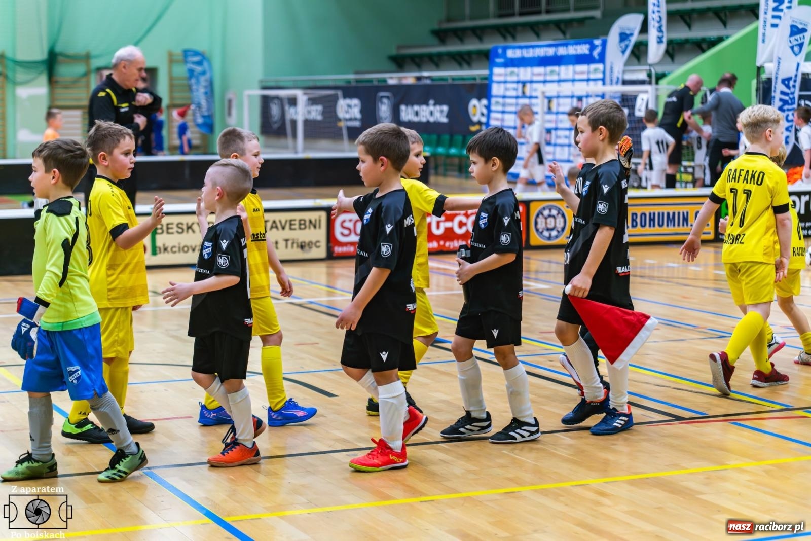 Zdjęcie w galerii na portalu naszraciborz.pl: Mikołajkowe zmagania najmłodszych. Turniej pełen emocji i sportowej radości [FOTO] wiadomości z regionu