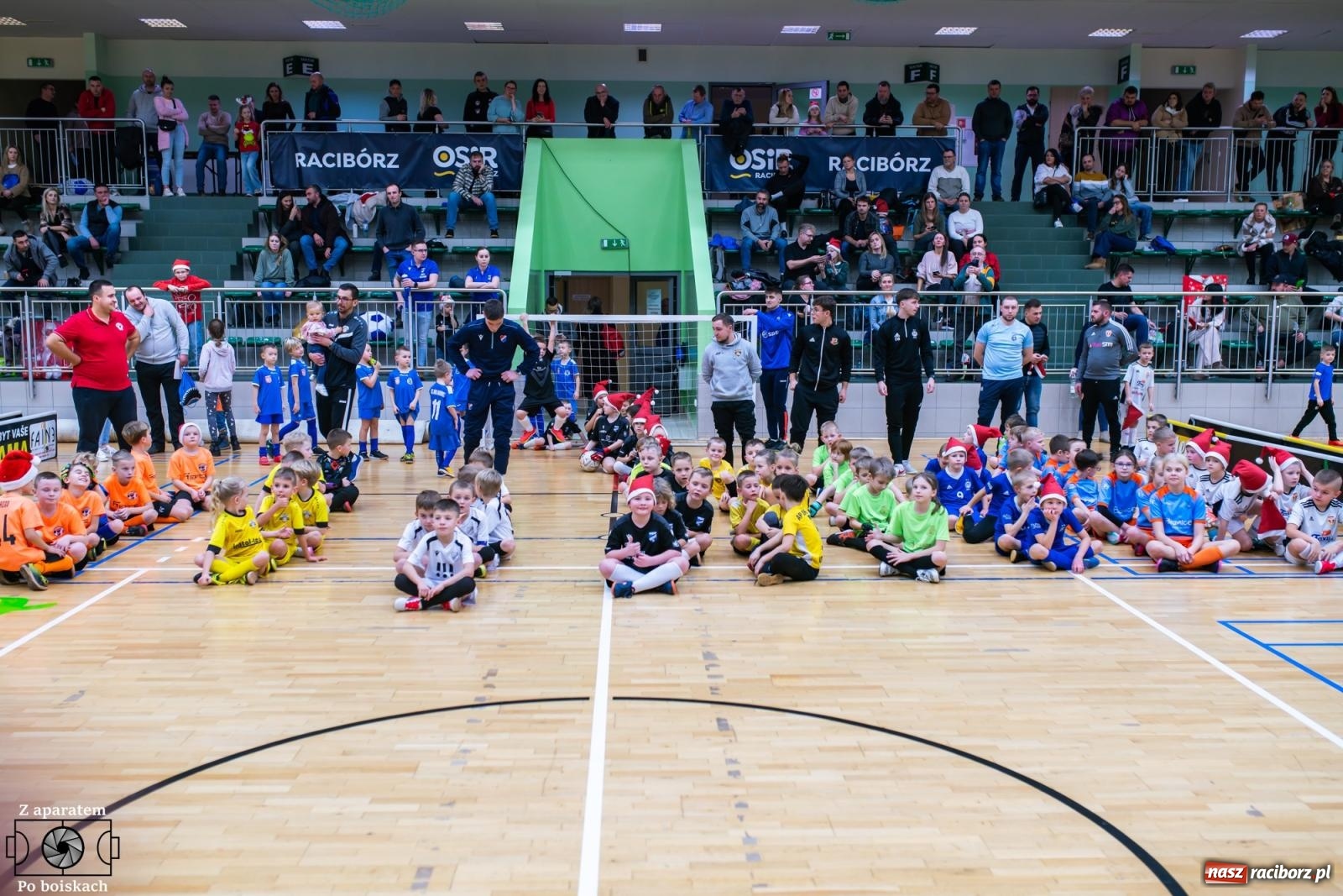 Zdjęcie w galerii na portalu naszraciborz.pl: Mikołajkowe zmagania najmłodszych. Turniej pełen emocji i sportowej radości [FOTO] wiadomości z regionu