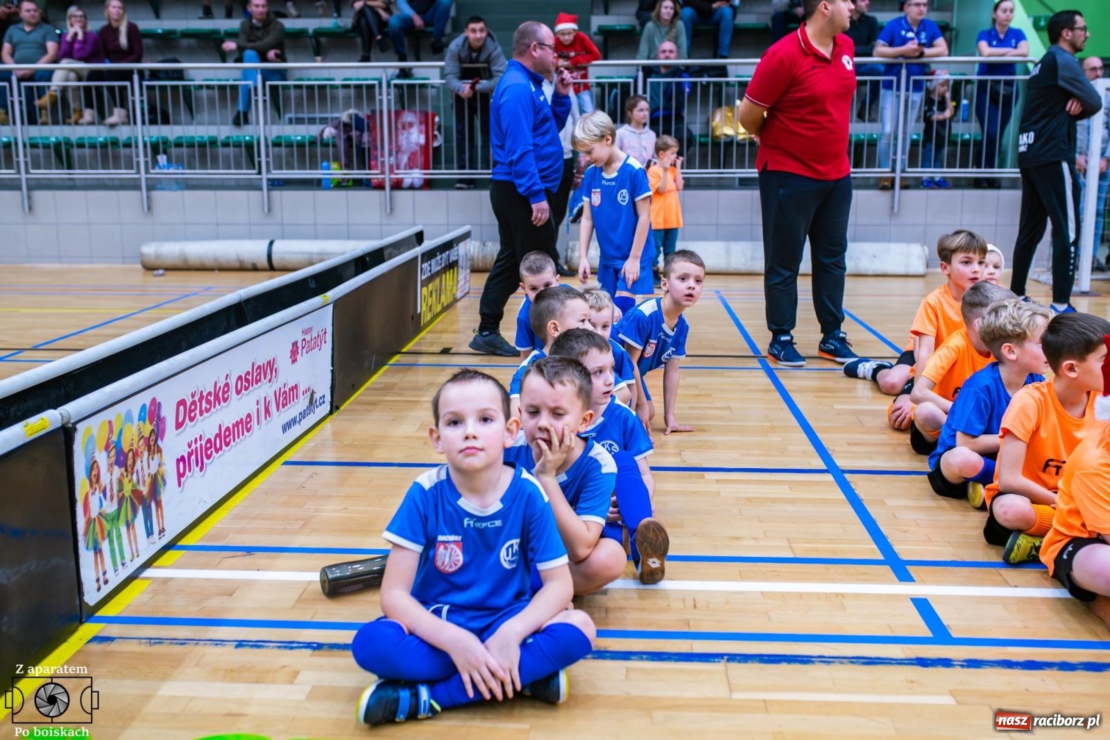 Zdjęcie w galerii na portalu naszraciborz.pl: Mikołajkowe zmagania najmłodszych. Turniej pełen emocji i sportowej radości [FOTO] wiadomości z regionu