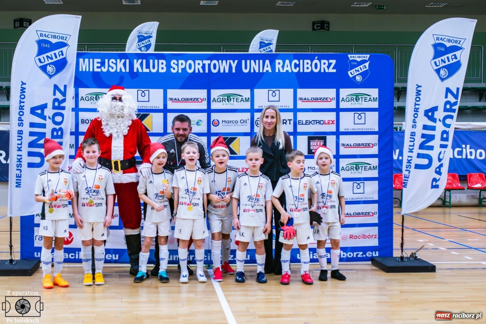 Zdjęcie w galerii na portalu naszraciborz.pl: Mikołajkowe zmagania najmłodszych. Turniej pełen emocji i sportowej radości [FOTO] wiadomości z regionu