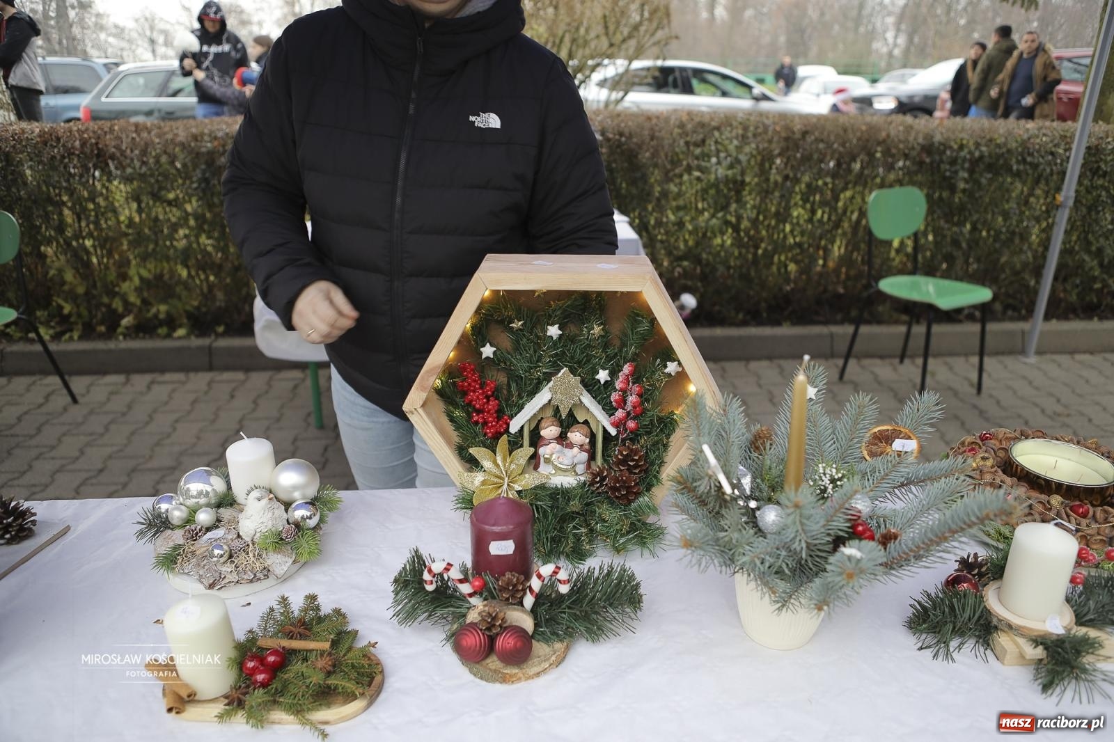 Zdjęcie w galerii na portalu naszraciborz.pl: XII Mikołajkowe Zawody Pływackie i jarmark z ZSOMS [FOTO i WIDEO] wiadomości z regionu