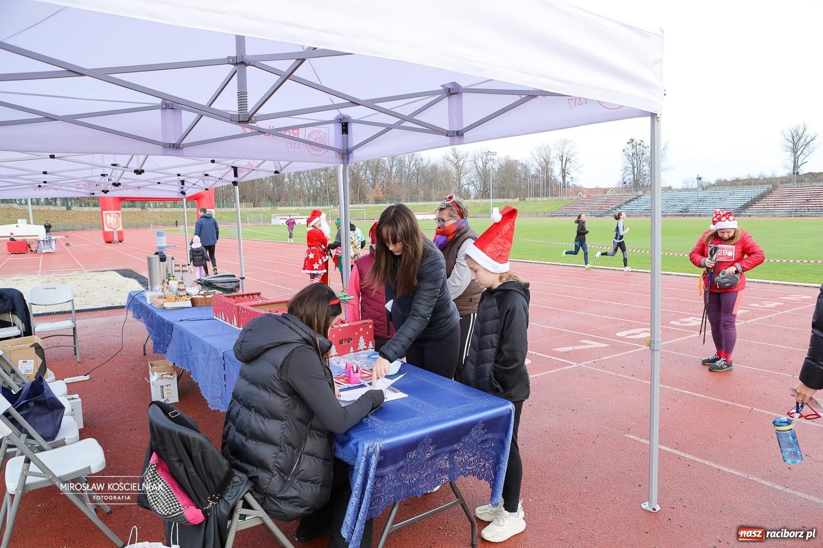 Zdjęcie w galerii na portalu naszraciborz.pl: Bieg Mikołajkowy z Justyną Święty-Ersetic wiadomości z regionu