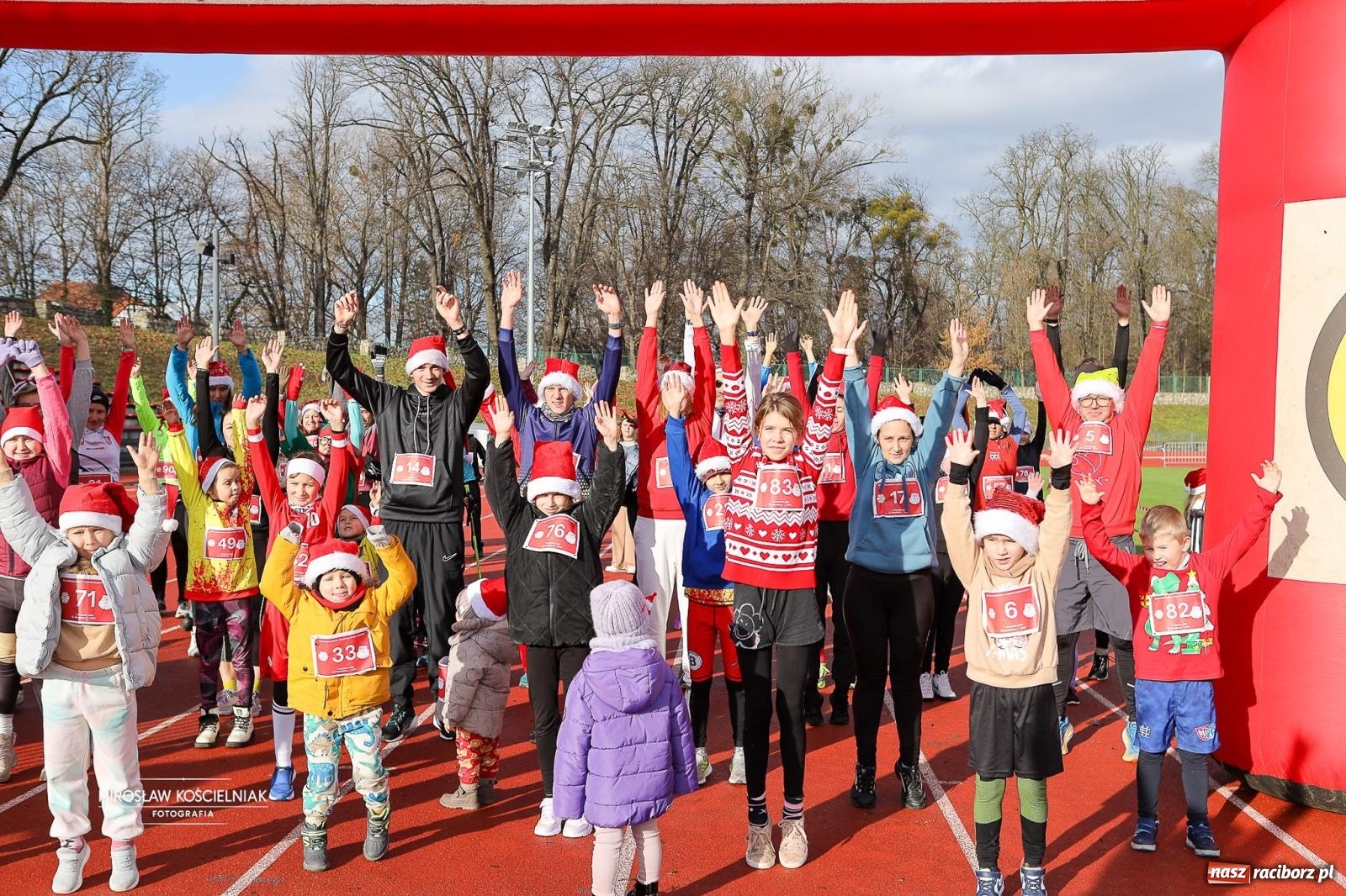 Zdjęcie w galerii na portalu naszraciborz.pl: Bieg Mikołajkowy z Justyną Święty-Ersetic wiadomości z regionu