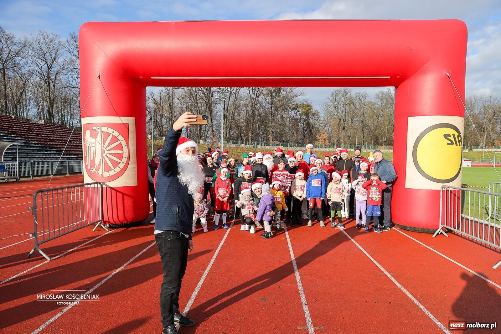Zdjęcie w galerii na portalu naszraciborz.pl: Bieg Mikołajkowy z Justyną Święty-Ersetic wiadomości z regionu