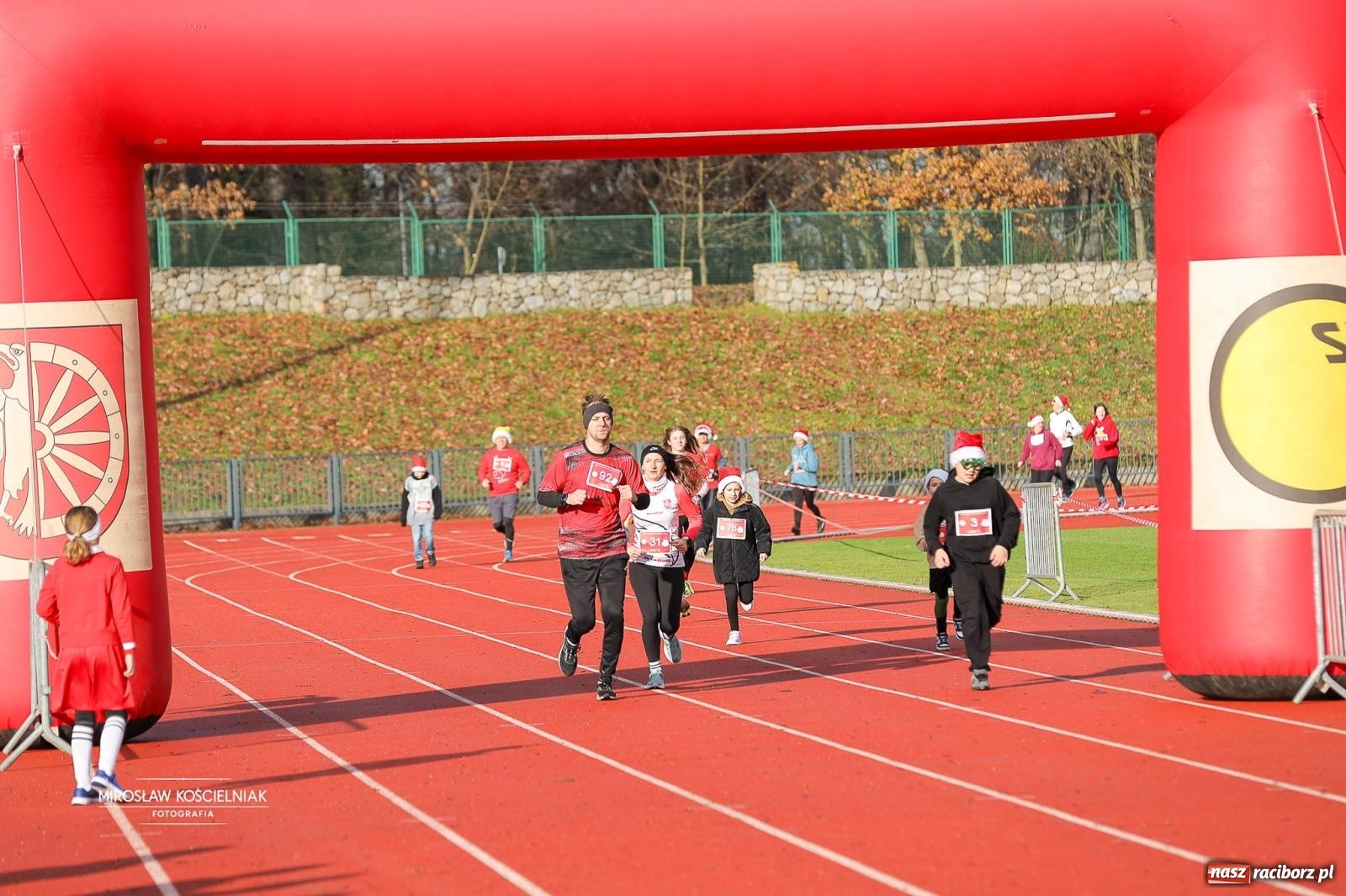 Zdjęcie w galerii na portalu naszraciborz.pl: Bieg Mikołajkowy z Justyną Święty-Ersetic wiadomości z regionu