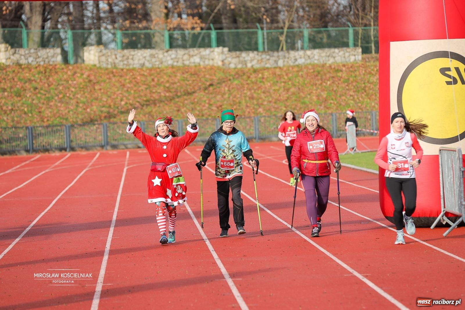 Zdjęcie w galerii na portalu naszraciborz.pl: Bieg Mikołajkowy z Justyną Święty-Ersetic wiadomości z regionu