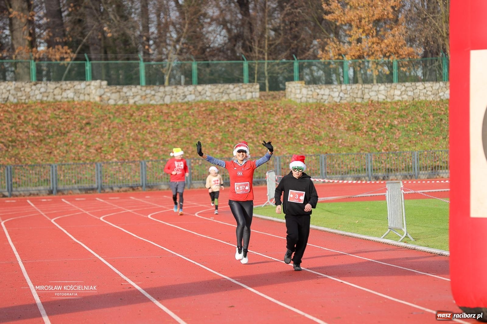 Zdjęcie w galerii na portalu naszraciborz.pl: Bieg Mikołajkowy z Justyną Święty-Ersetic wiadomości z regionu
