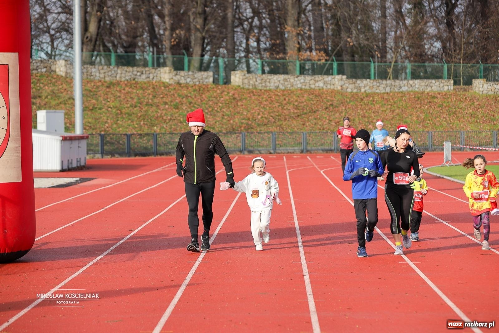 Zdjęcie w galerii na portalu naszraciborz.pl: Bieg Mikołajkowy z Justyną Święty-Ersetic wiadomości z regionu