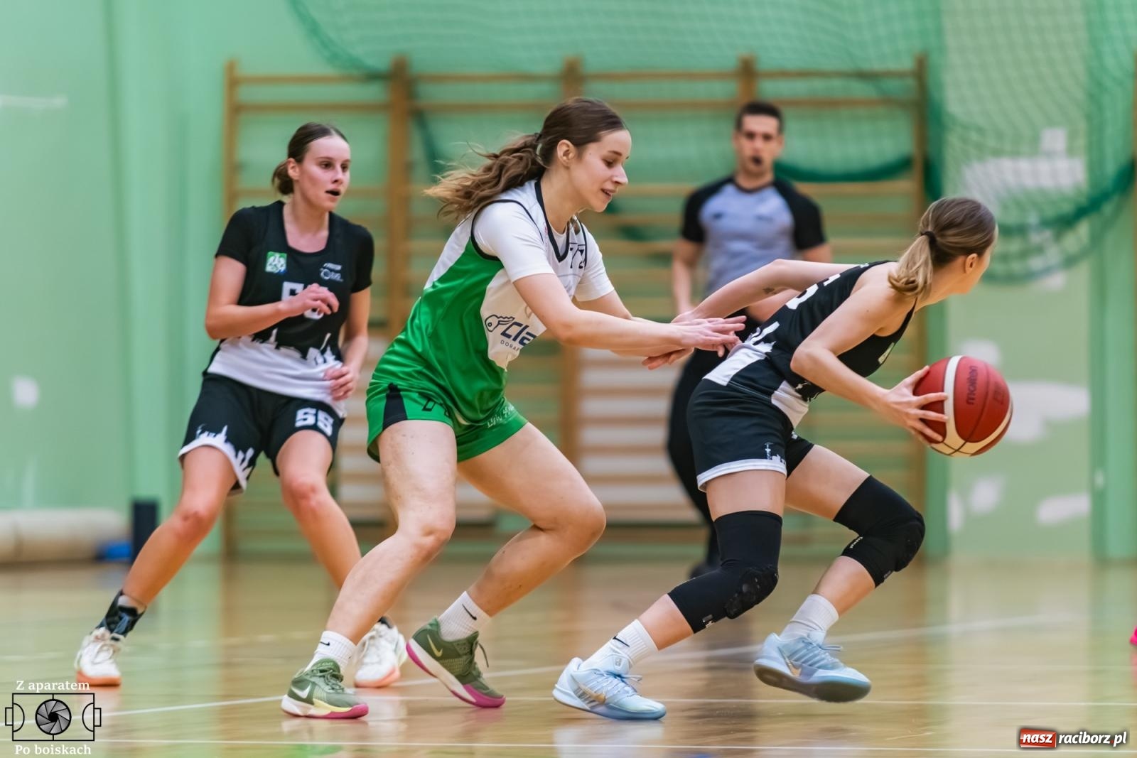 Zdjęcie w galerii na portalu naszraciborz.pl: Koszykówka: Proste błędy i nieskuteczność pogrążyły RKK [FOTO i WIDEO] wiadomości z regionu