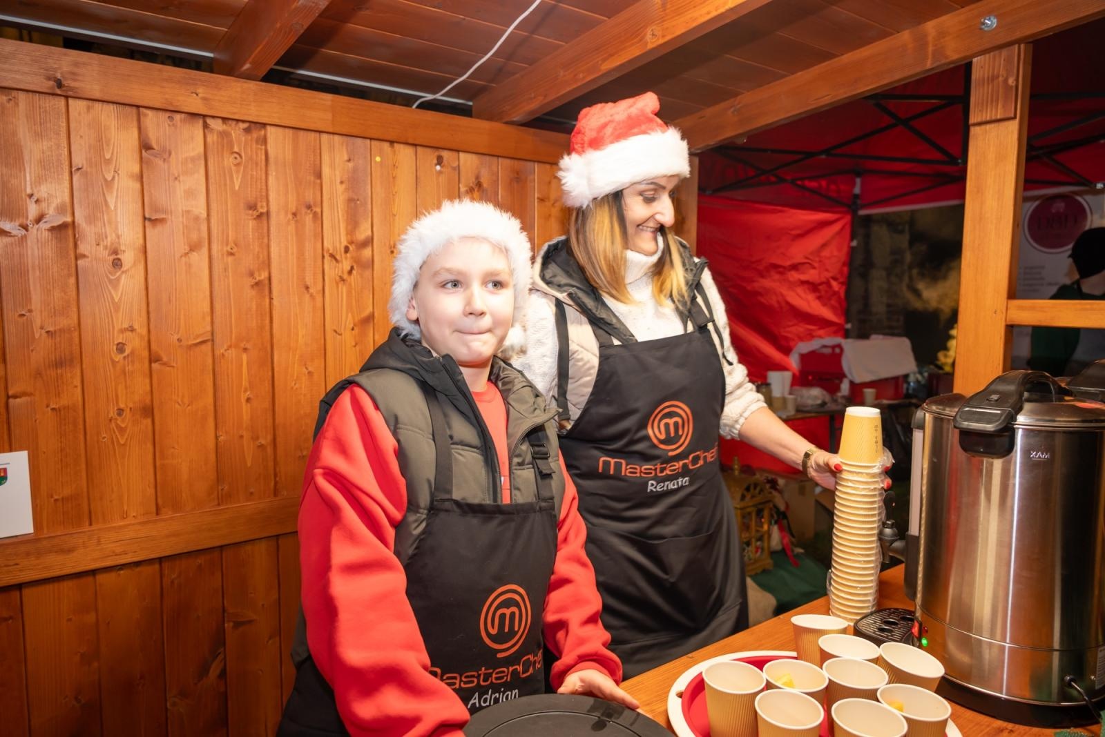 Zdjęcie w galerii na portalu naszraciborz.pl: Kiermasz Bożonarodzeniowy w baśniowej scenerii tworkowskiego zamku z rekordową frekwencją wiadomości z regionu
