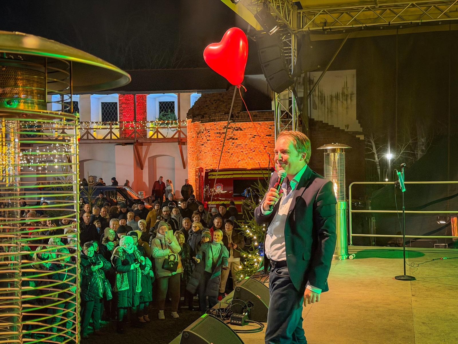 Zdjęcie w galerii na portalu naszraciborz.pl: Bajkowy Zamek 2025. TOBY przyciągnął tłumy mieszkańców powiatu wiadomości z regionu