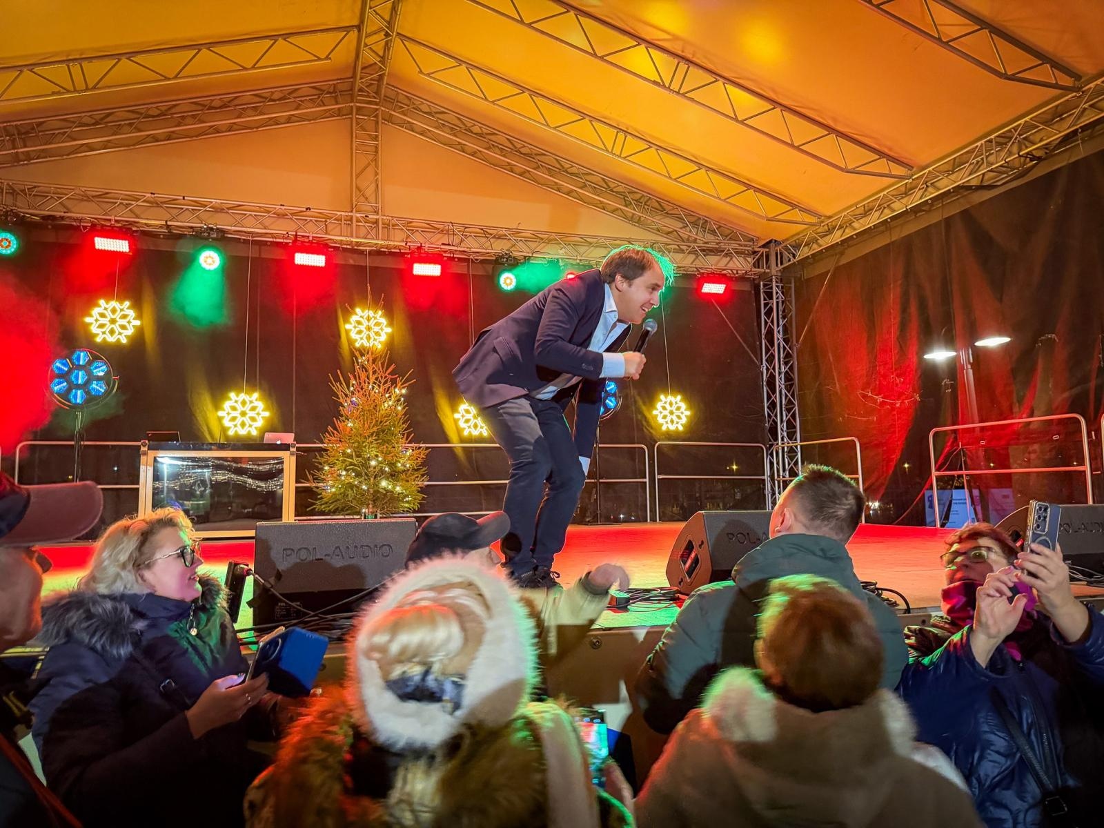 Zdjęcie w galerii na portalu naszraciborz.pl: Bajkowy Zamek 2025. TOBY przyciągnął tłumy mieszkańców powiatu wiadomości z regionu