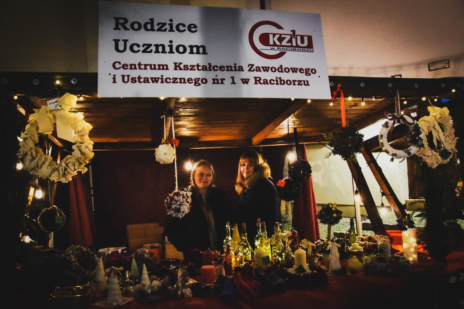 Zdjęcie w galerii na portalu naszraciborz.pl: Bajkowy Zamek 2025. TOBY przyciągnął tłumy mieszkańców powiatu wiadomości z regionu