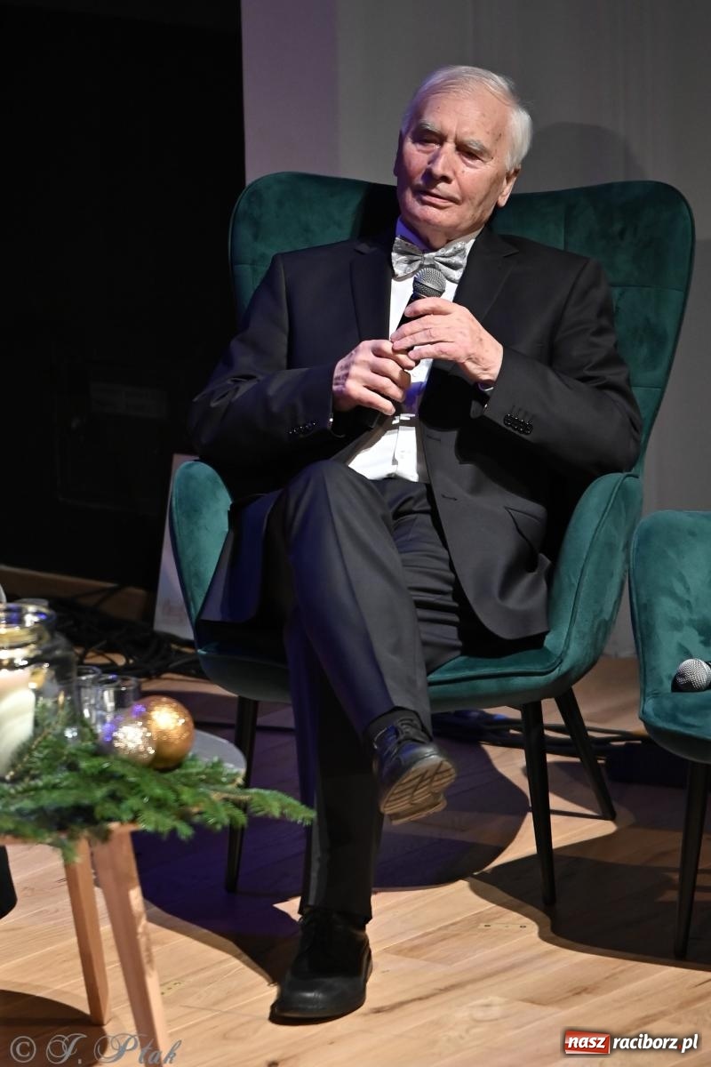 Zdjęcie w galerii na portalu naszraciborz.pl: Franciszek Borysowicz – benefis i muzyczna podróż przez dekady wiadomości z regionu